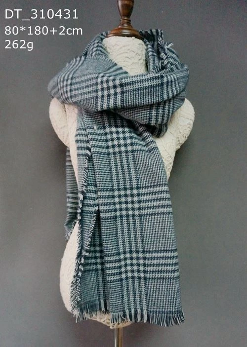 Houndstooth Jacquard Scarf